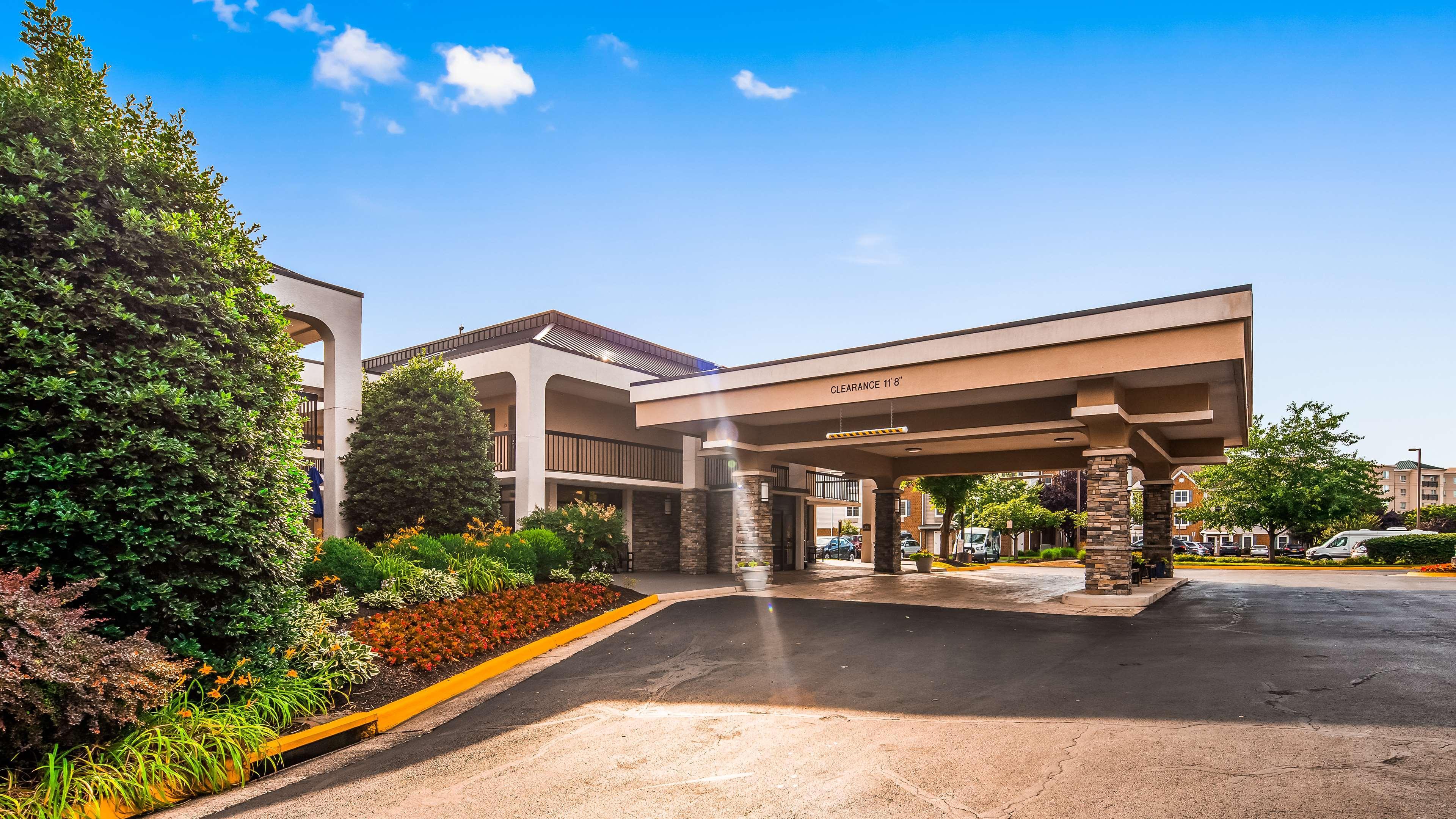 Western Dulles Airport Hotel Sterling